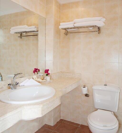 اتاق استاندارد با چشم‌انداز استخر, Ganet Sinai Resort