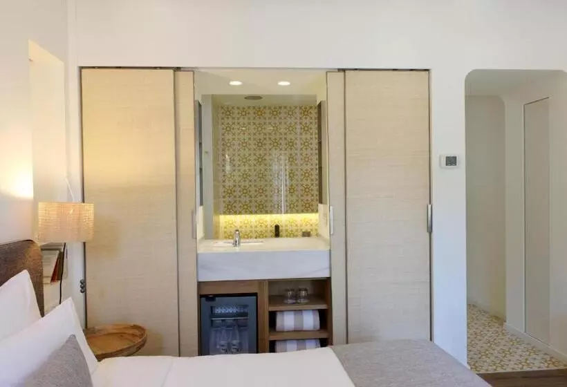 Standard-huone Puutarhanäkymä, Hostal Empúries