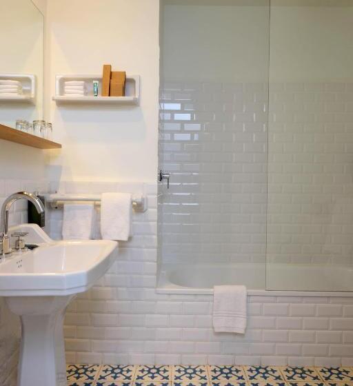 스탠다드 발코니 룸 바다 전망, Hostal Empúries