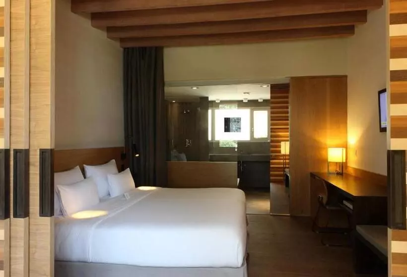 Superior-huone Puutarhanäkymä, Hostal Empúries