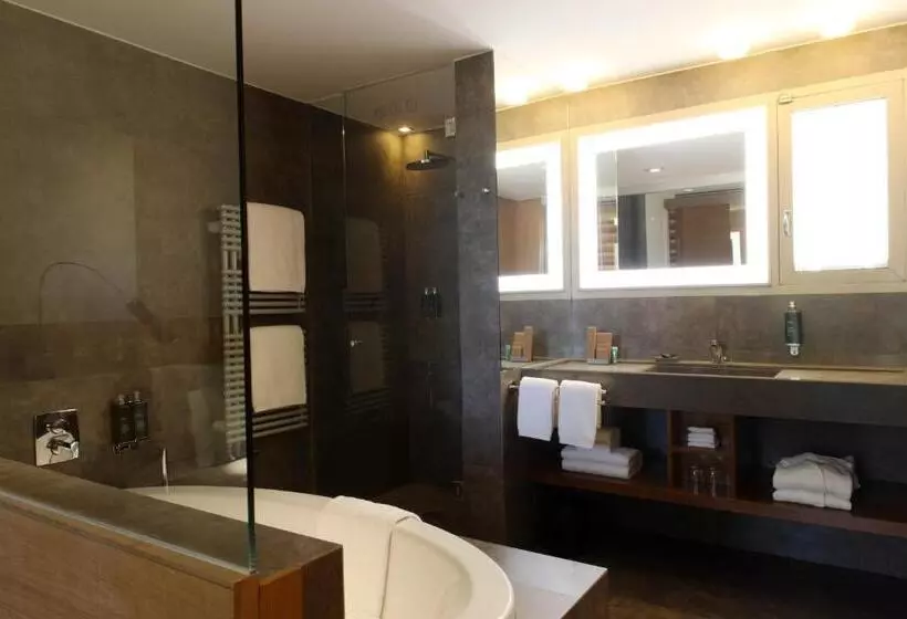 Superior-huone Puutarhanäkymä, Hostal Empúries