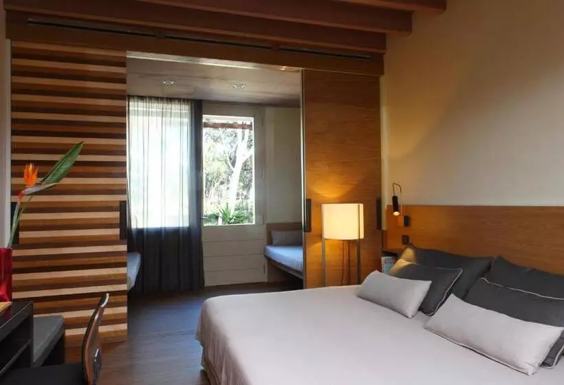 Superior-huone Puutarhanäkymä, Hostal Empúries