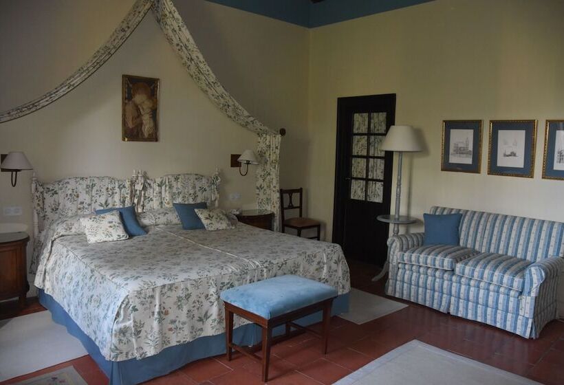 اتاق سوپریور, Caserio De Lobones