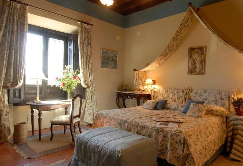 اتاق سوپریور, Caserio De Lobones