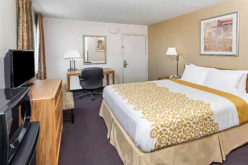 اتاق اجرایی با تخت بزرگ, Courtyard By Marriott San Diego Downtown