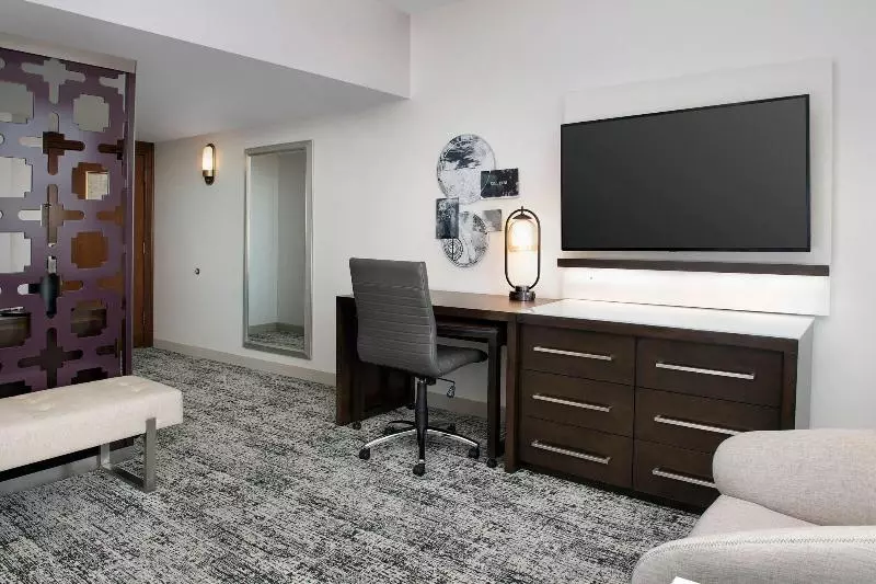 اتاق استاندارد با تخت بزرگ, Courtyard By Marriott San Diego Downtown