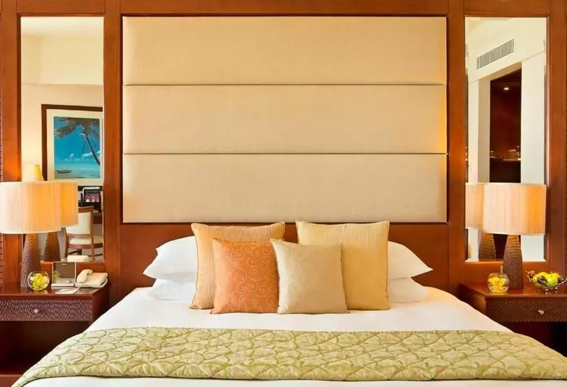 キングサイズベッドのデラックスルーム, Danat Jebel Dhanna Resort