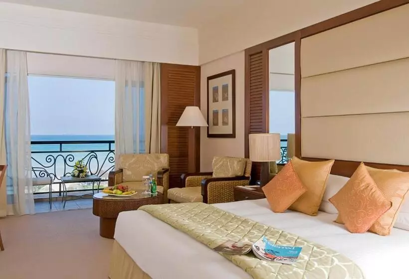 キングサイズベッドのデラックスルーム, Danat Jebel Dhanna Resort