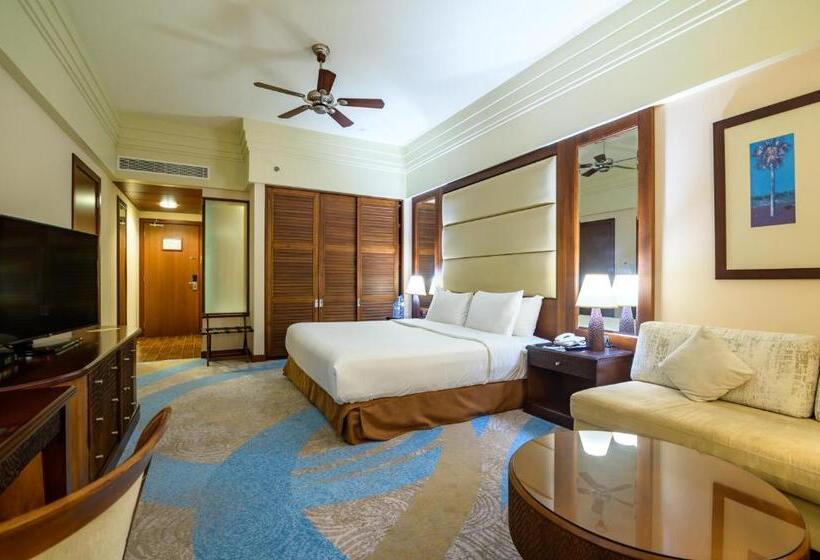 Club Room King Bed, Danat Jebel Dhanna Resort