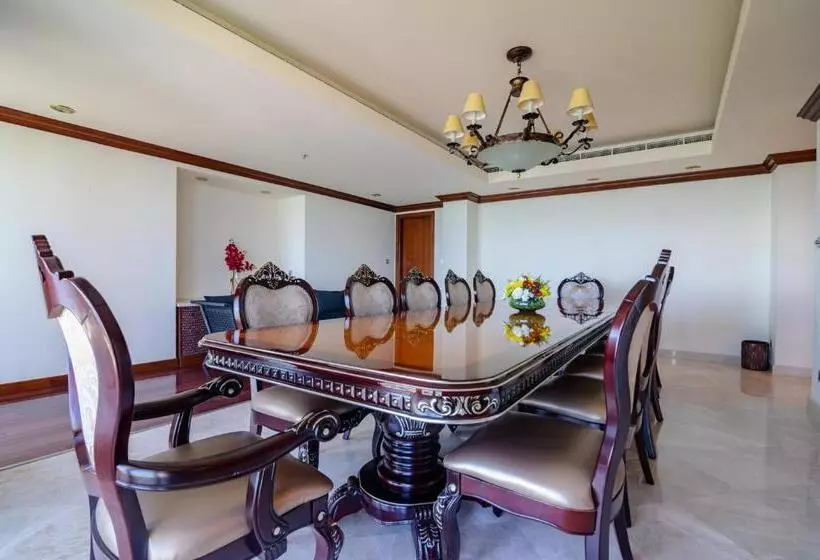 プレジデントスイートルーム, Danat Jebel Dhanna Resort