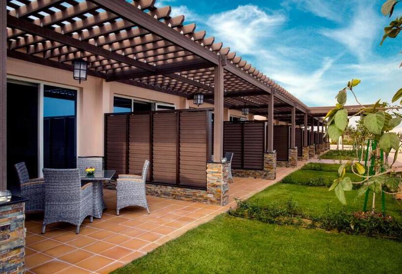 کلبه ییلاقی, Danat Jebel Dhanna Resort