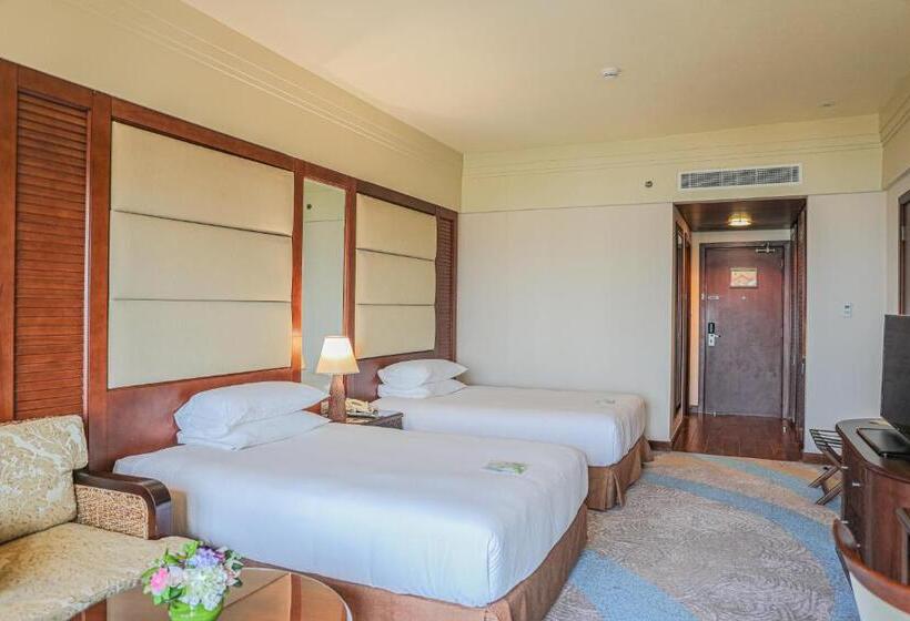 اتاق لوکس با بالکن و چشمانداز دریا, Danat Jebel Dhanna Resort