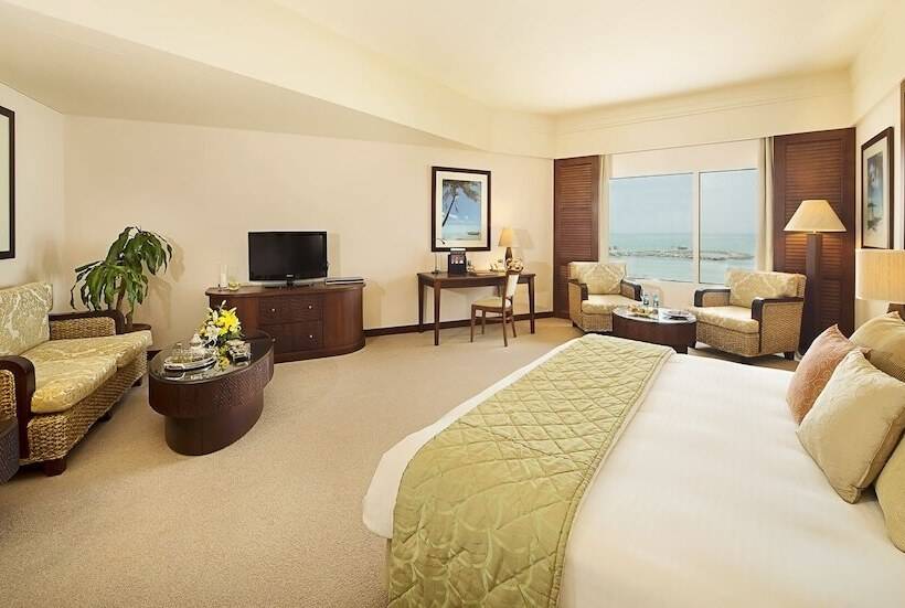 اتاق اجرایی, Danat Jebel Dhanna Resort