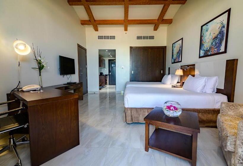 کلبه ییلاقی, Danat Jebel Dhanna Resort