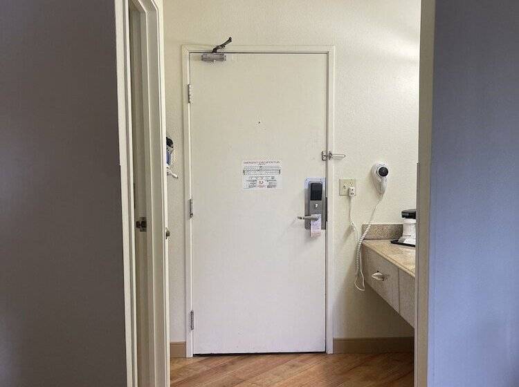 غرفة ديلوكس, La Quinta By Wyndham Tampa Brandon West