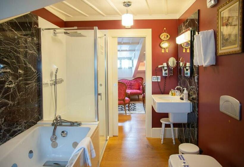 스위트, Monumento Pazo De Orban