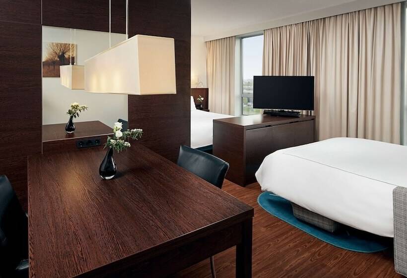 Номер Executive, Park Plaza Amsterdam Airport