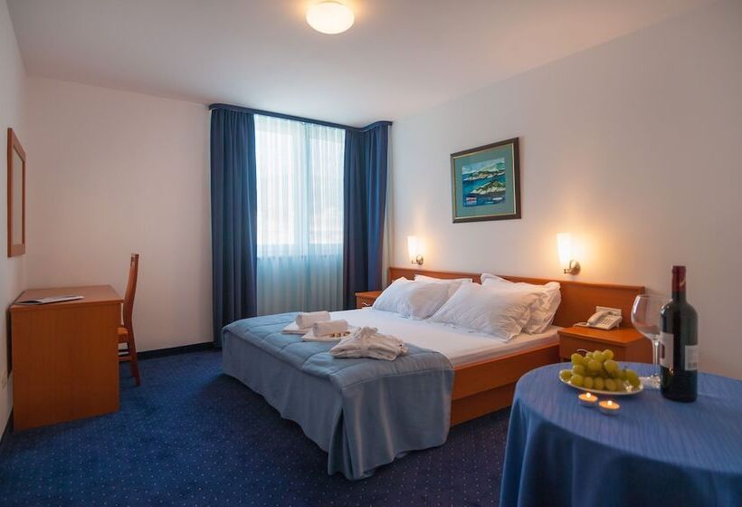 Номер Стандарт, Rotondo