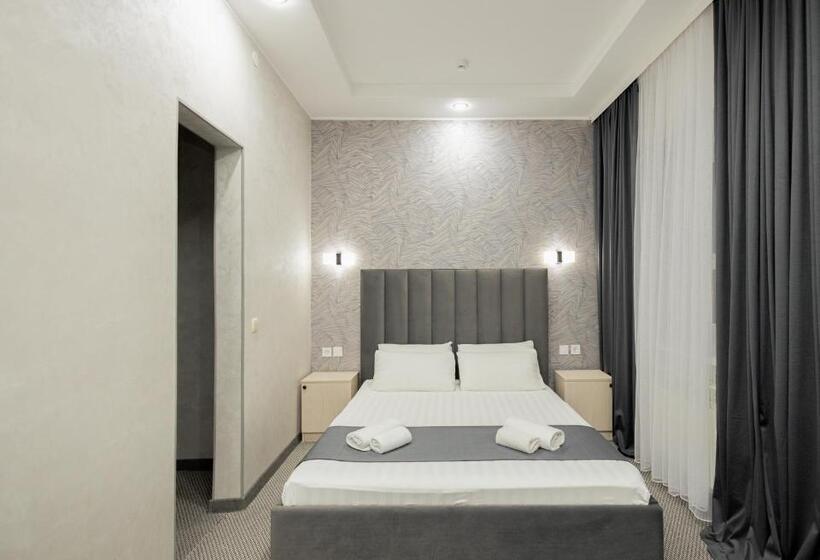 سوییت جونیور, Rush