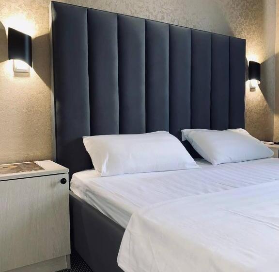 سوییت جونیور, Rush