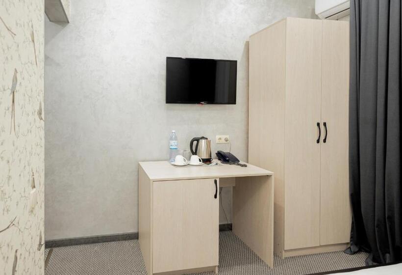 اتاق استاندارد, Rush