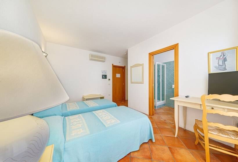 חדר אקונומי, San Trano