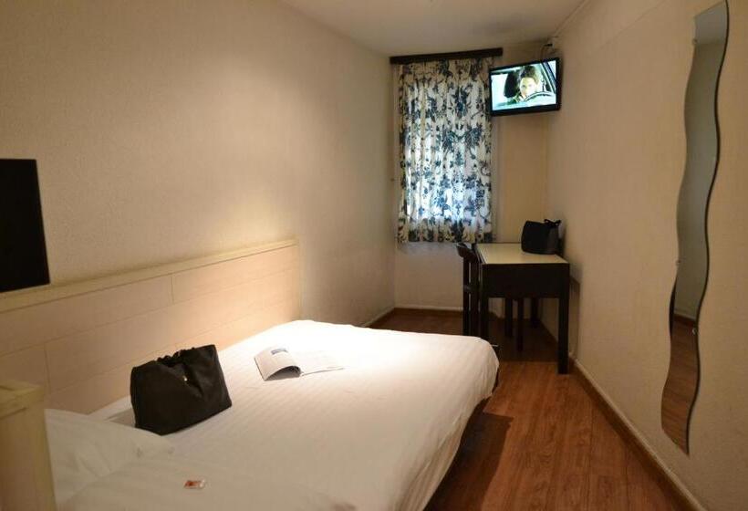 اتاق استاندارد با سرویس بهداشتی مشترک, St. Gervais