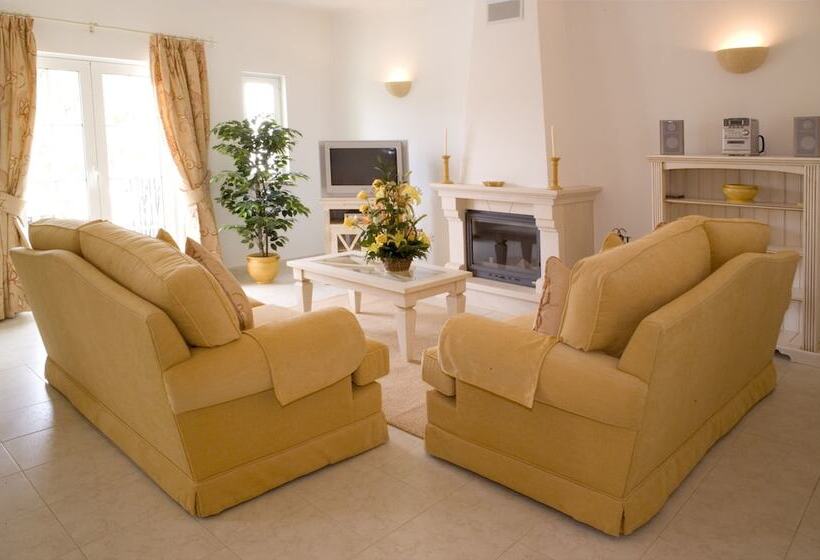 ویلا دلوکس 2 خوابه, Quinta Da Encosta Velha Golf & Leisure Village