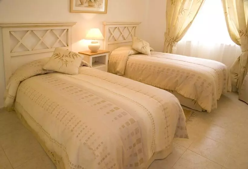 ویلا دلوکس 2 خوابه, Quinta Da Encosta Velha Golf & Leisure Village