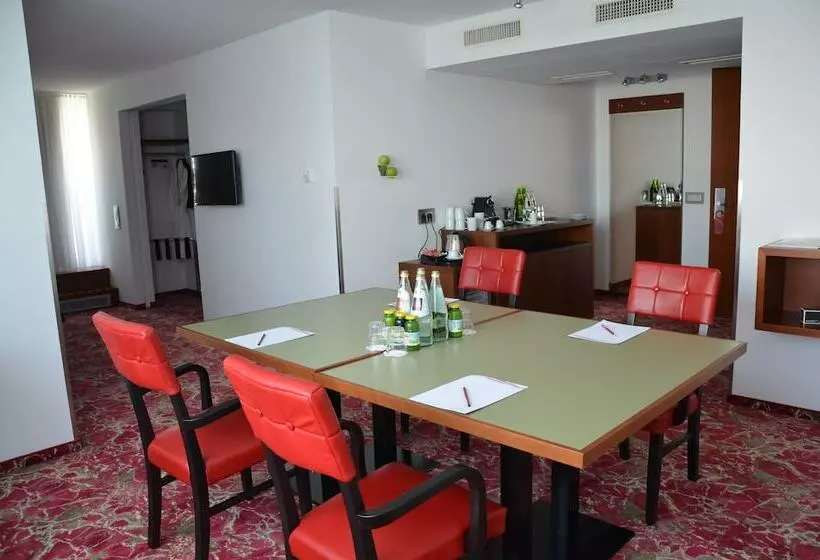 スイート, Arcotel Kaiserwasser Wien