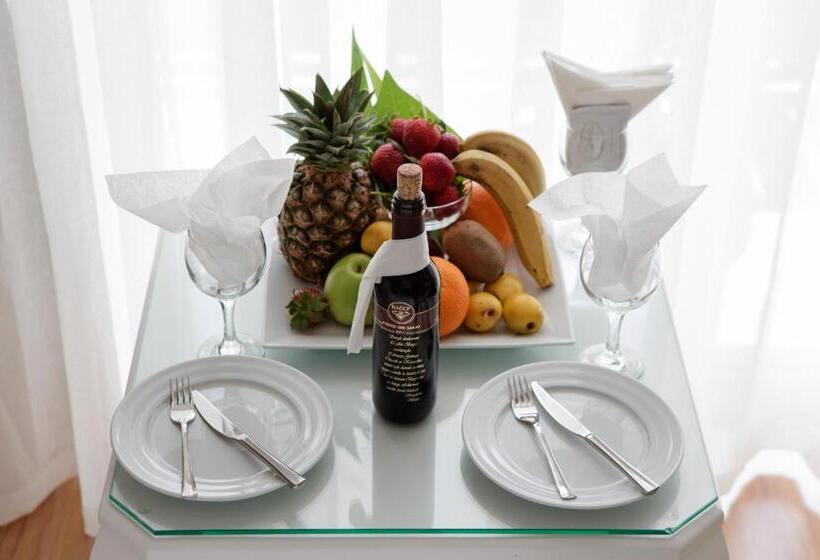 اتاق استاندارد, Alaiye Kleopatra