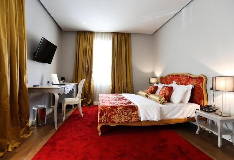 חדר דלוקס, Classic