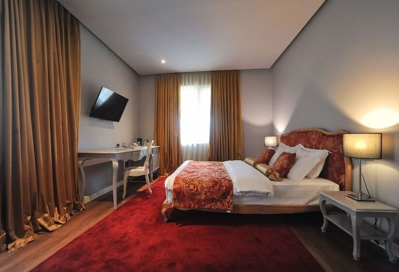 חדר דלוקס, Classic