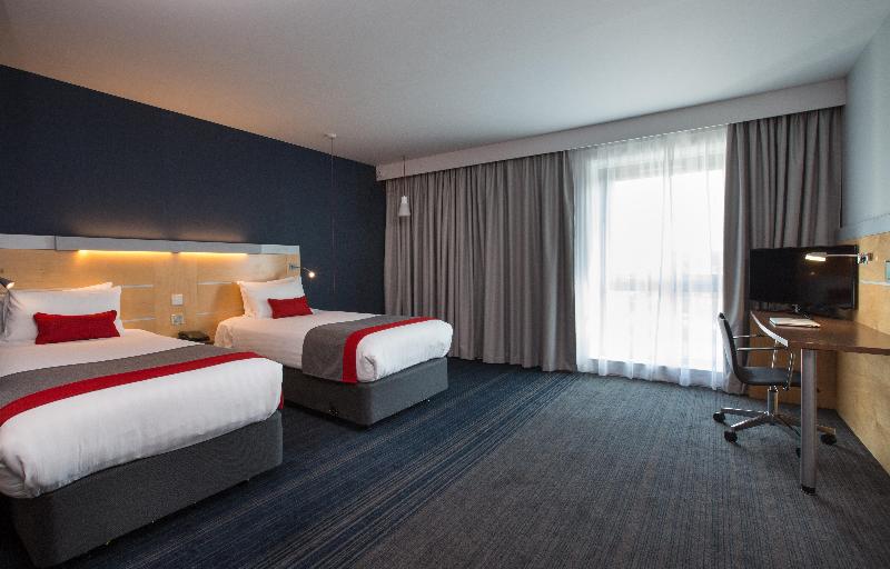 غرفة قياسية لذوى الاحتياجات الخاصة, Holiday Inn Express Hamilton, An Ihg