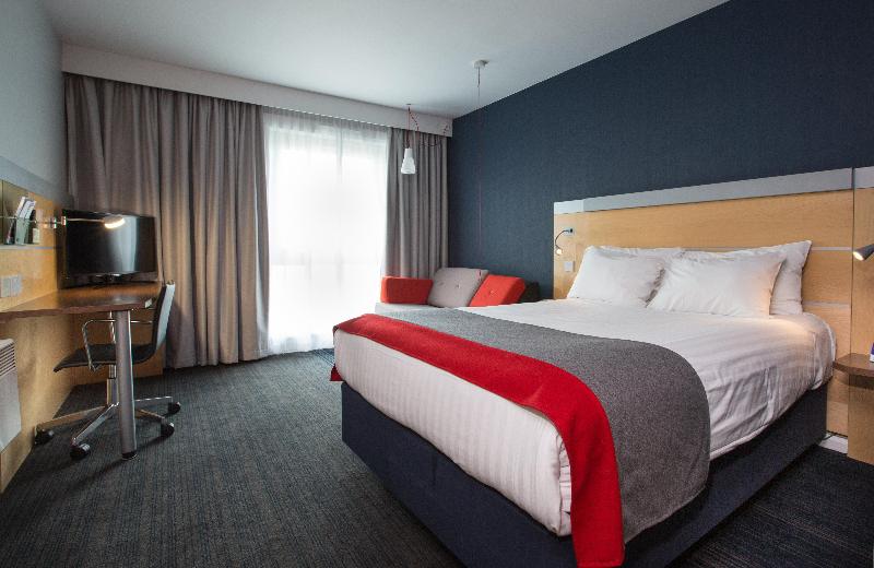 غرفة قياسية لذوى الاحتياجات الخاصة, Holiday Inn Express Hamilton, An Ihg