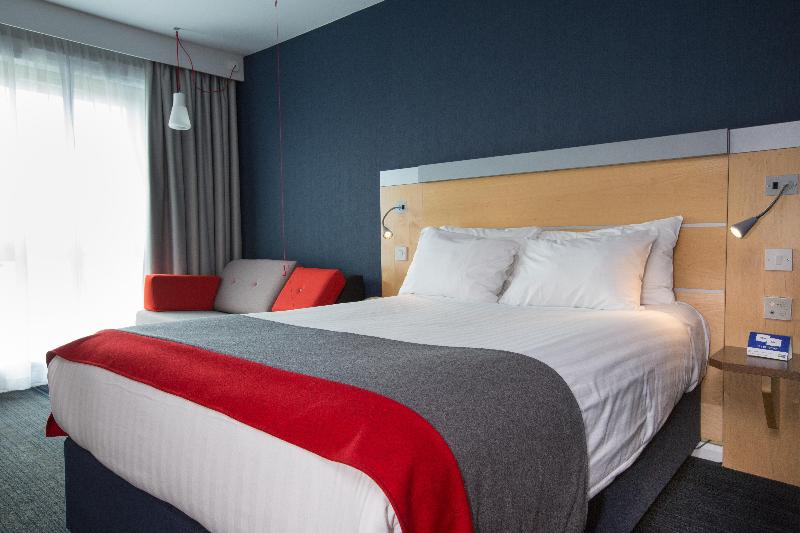 Номер Стандарт Адаптированный для Инвалидов, Holiday Inn Express Hamilton, An Ihg