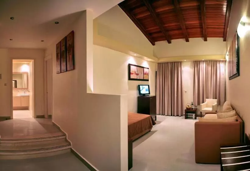 اتاق خانوادگی با چشم‌انداز دریا, Lemnos Village Resort