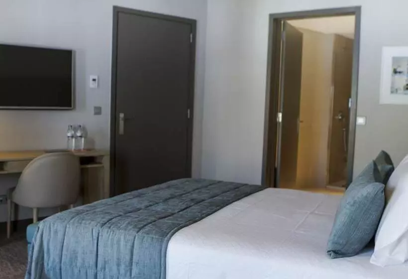 سوئیت با بالکن, Montebelo Girassol Maputo