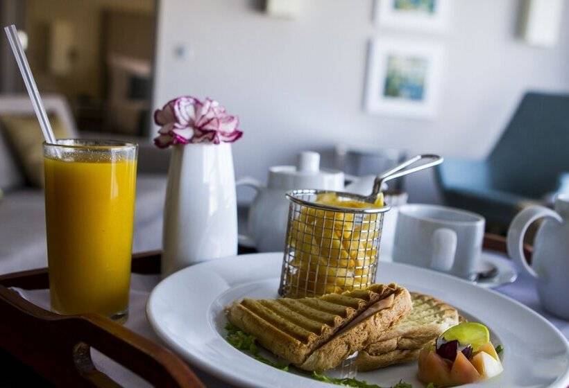 발코니가 있는 스위트, Montebelo Girassol Maputo