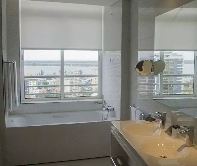 سوئیت پرزیدنت, Montebelo Girassol Maputo