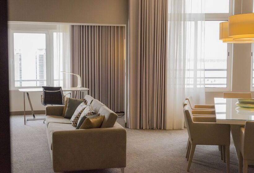 프레지덴셜 스위트, Montebelo Girassol Maputo