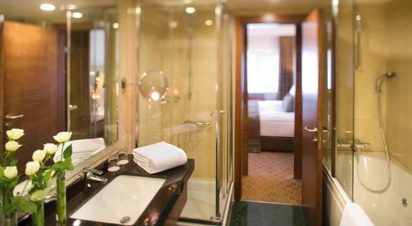 패밀리 스위트, Mövenpick Hotel Izmir