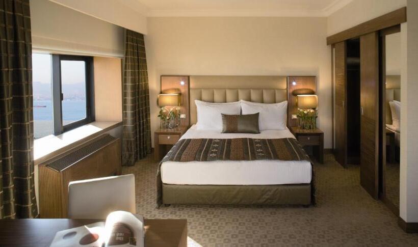 패밀리 스위트, Mövenpick Hotel Izmir