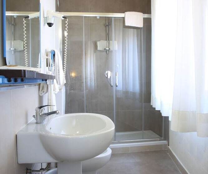 اتاق اکونومی, Nuovo Savi