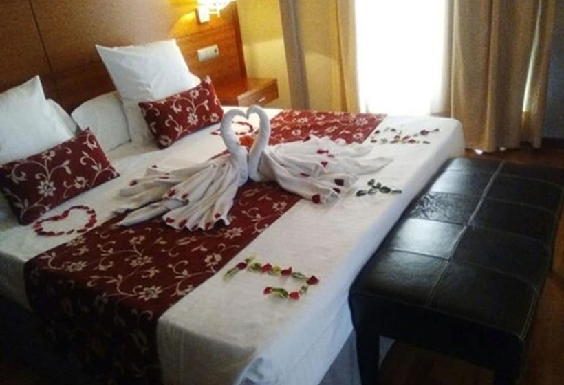 غرفة قياسية, Restaurante El Tollo