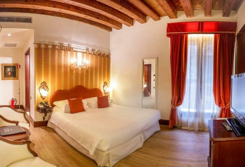 اتاق کلاسیک, Ruzzini Palace