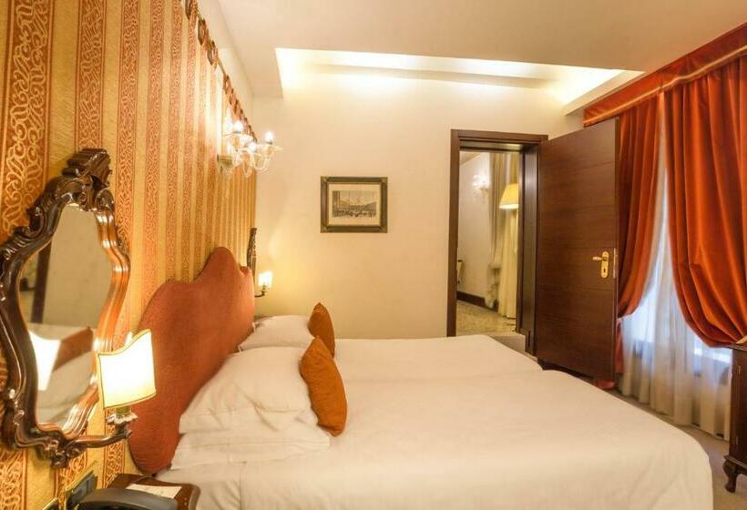 اتاق کلاسیک, Ruzzini Palace