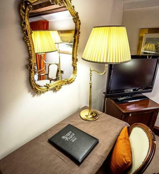 اتاق کلاسیک, Ruzzini Palace