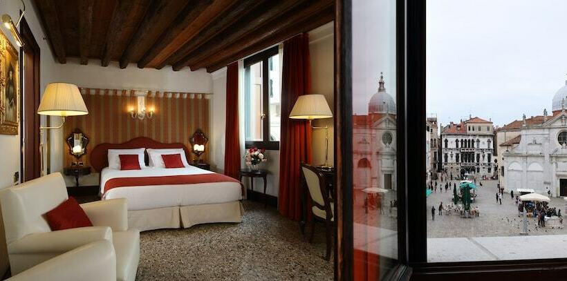 اتاق لوکس, Ruzzini Palace