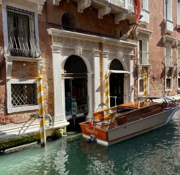 اتاق استاندارد در طبقه همکف, Ruzzini Palace